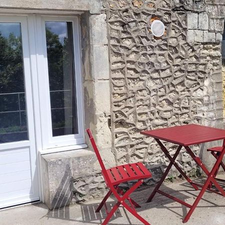 Le Cocon Troglodyte Saint-Étienne-de-Chigny Exterior foto